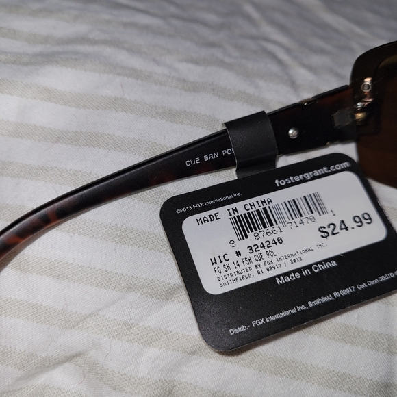 FOSTER GRANT Polorized Max Block 100% UVA UVB Sunglasses New - Picture 3 of 6